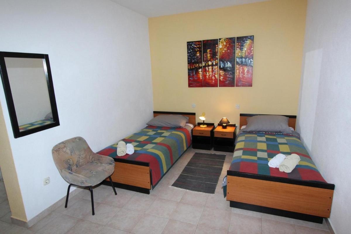 Apartments Jasna Ровин Екстериор снимка