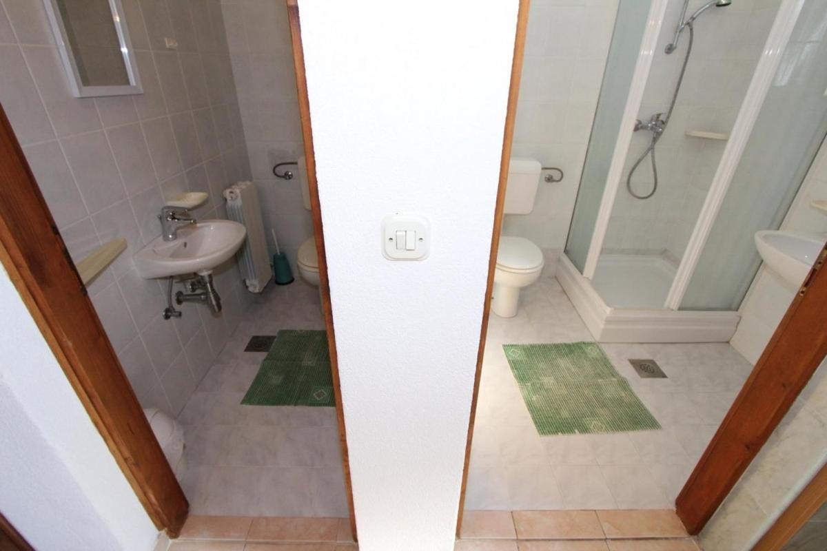 Apartments Jasna Ровин Екстериор снимка