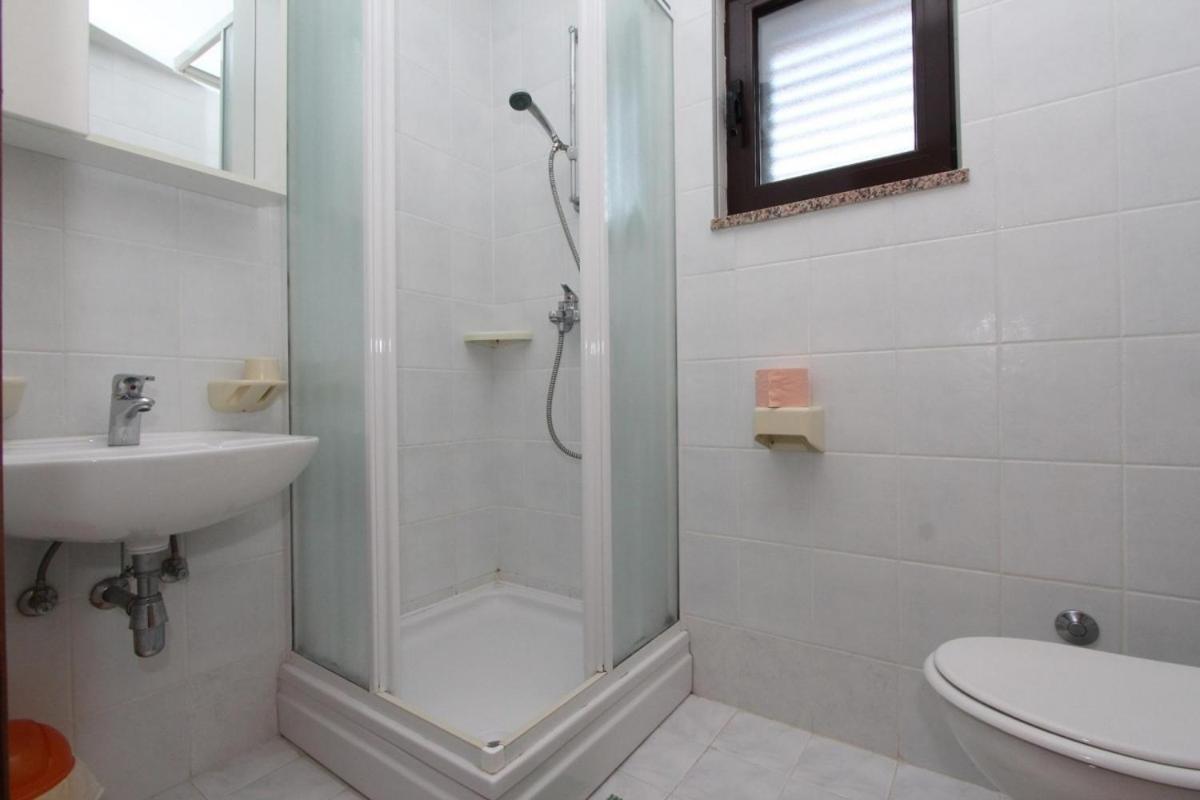 Apartments Jasna Ровин Екстериор снимка