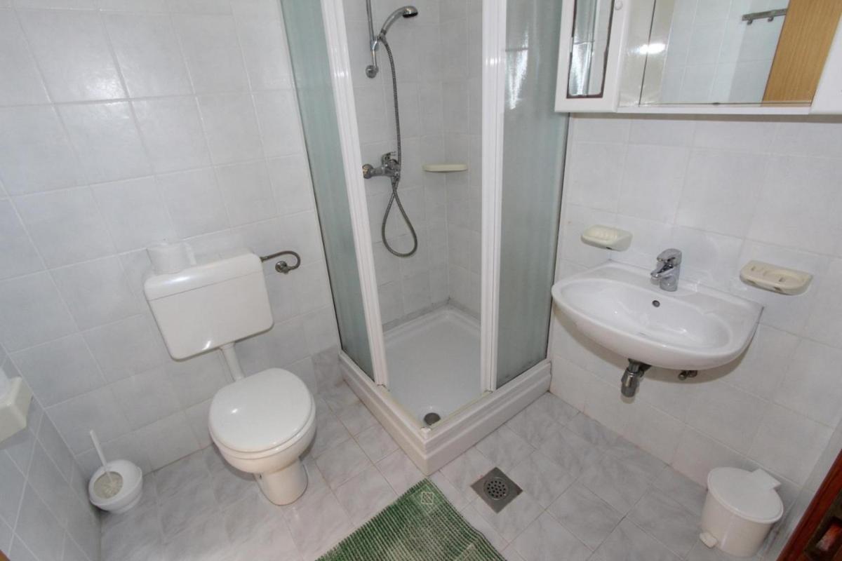 Apartments Jasna Ровин Екстериор снимка